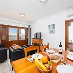 Florencia Вилла *